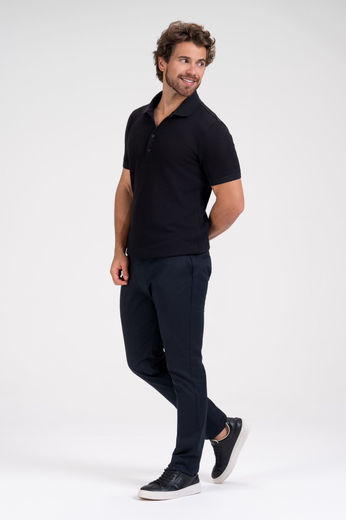 #cor_preto